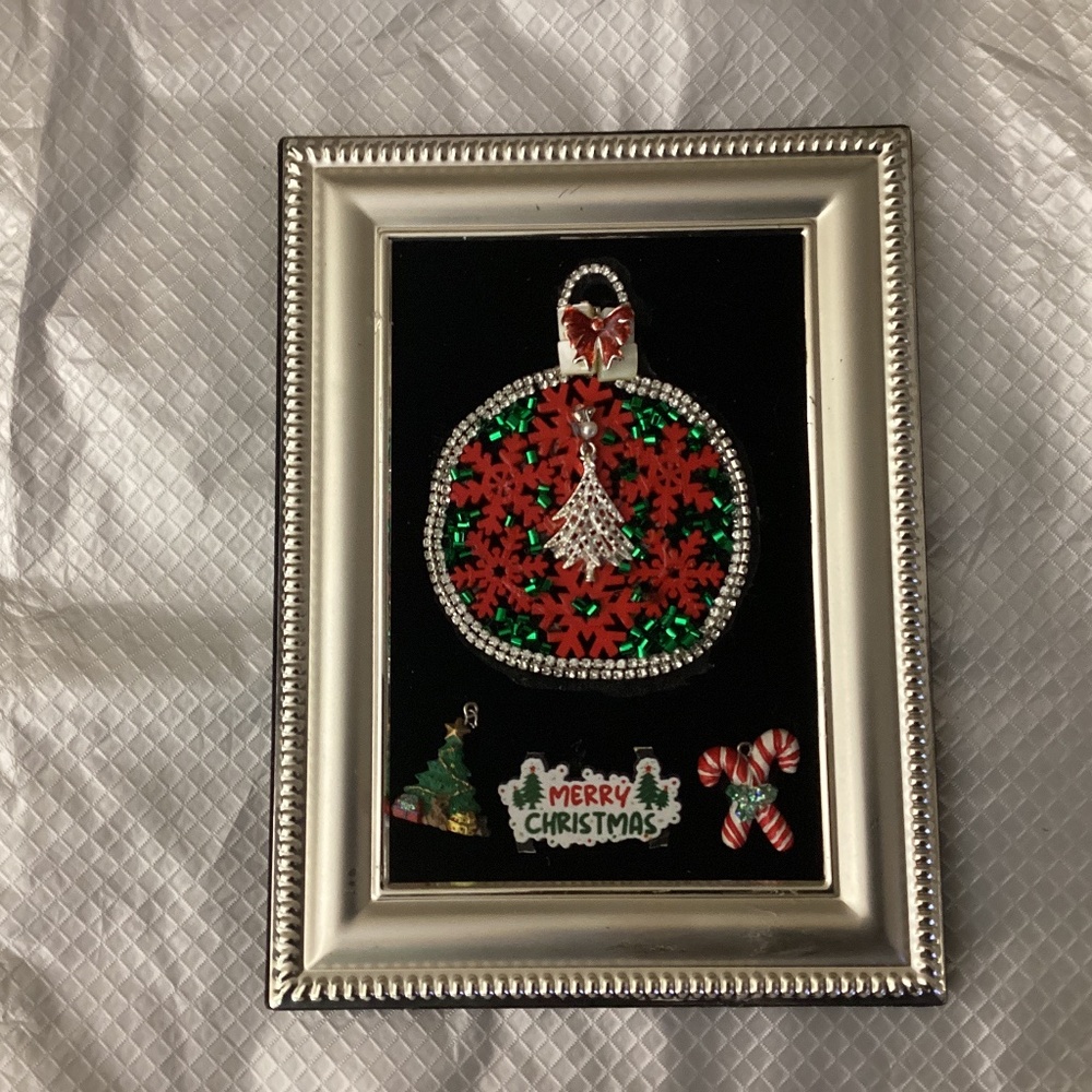Upcycled jewelry wooden red snowflakes Christmas ornament tree rhinestone circle